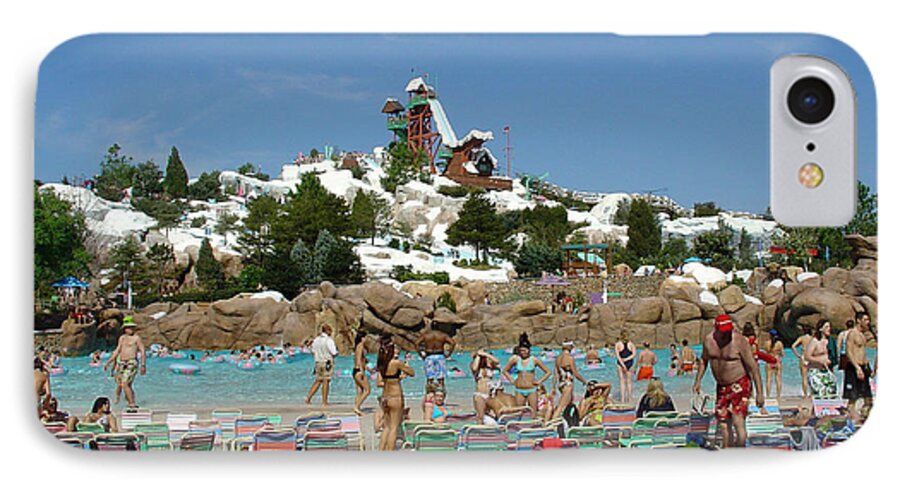 Blizzard Beach iPhone 7 Case featuring the photograph Winter Shore Line by David Nicholls