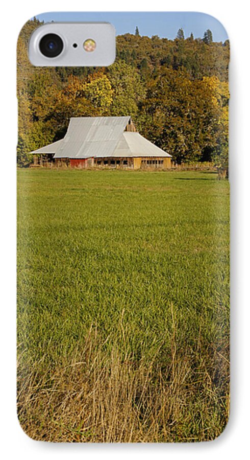 Barn iPhone 7 Case featuring the photograph Barn near Murphy by Mick Anderson