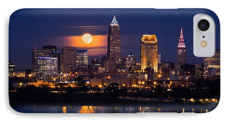 Full Moonrise Over Cleveland iPhone 7 Case featuring the photograph Full Moonrise Over Cleveland by Dale Kincaid