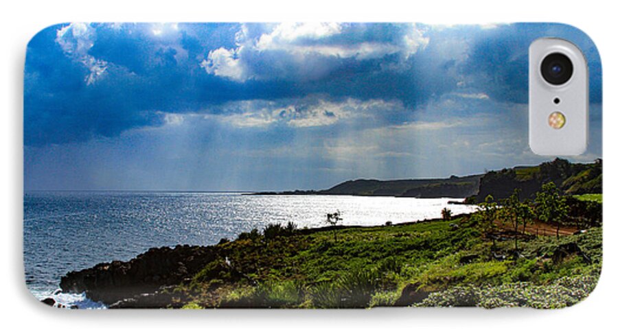 Bonnie Follett iPhone 7 Case featuring the photograph Light Streams on Kauai by Bonnie Follett