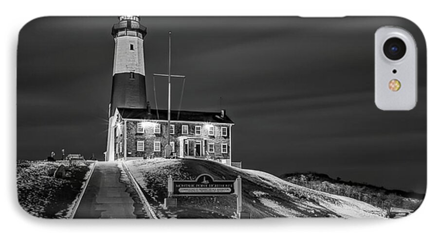 Montauck Point Lighthouse iPhone 7 Case featuring the photograph Montauk Point Lighthouse BW by Susan Candelario