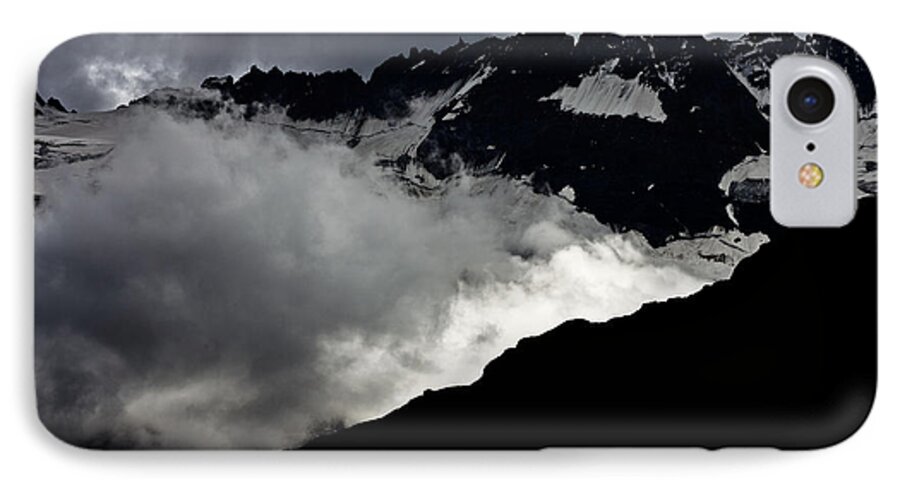 Montagna iPhone 7 Case featuring the photograph Mountains Clouds 9950 by Marco Missiaja