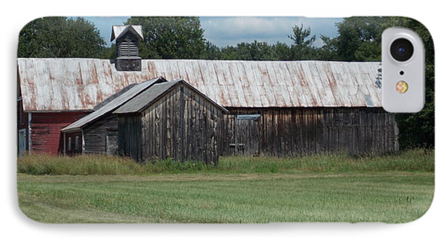 Vermont iPhone 8 Case featuring the photograph Old barn in Vermont by Catherine Gagne