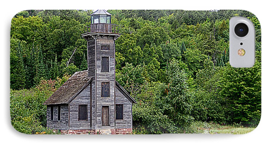 Grand Island East Channel Lighthouse iPhone 8 Case featuring the photograph Grand Island East Channel Lighthouse #6680 by Mark J Seefeldt