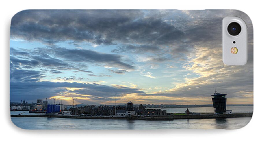 Aberdeen iPhone 8 Case featuring the photograph Sunset over Aberdeen by Veli Bariskan
