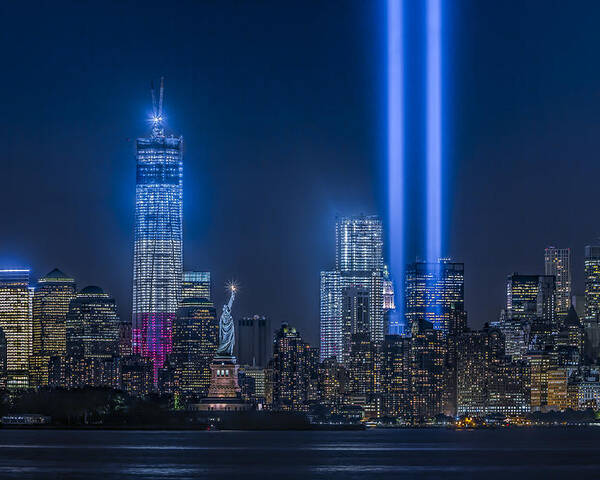 Tribute In Light Poster featuring the photograph New York City Tribute In Lights by Susan Candelario