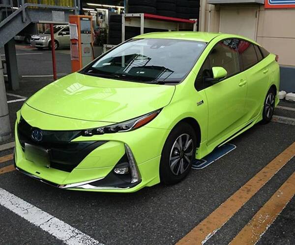 Hybrid Poster featuring the photograph Toyota by Shuichi Industries