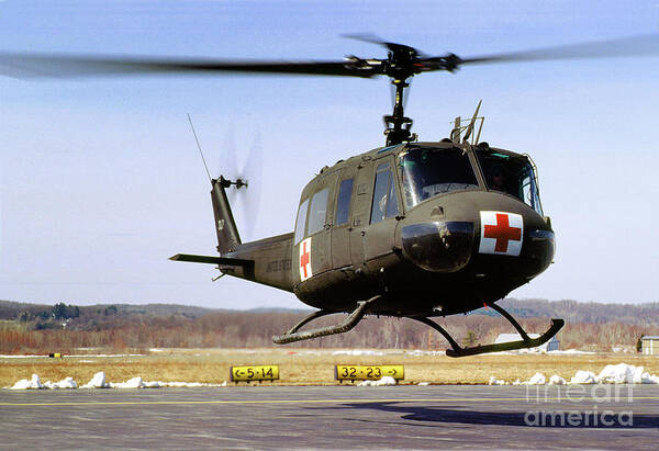 Bell UH-1 Huey Landing, US Army by Wernher Krutein