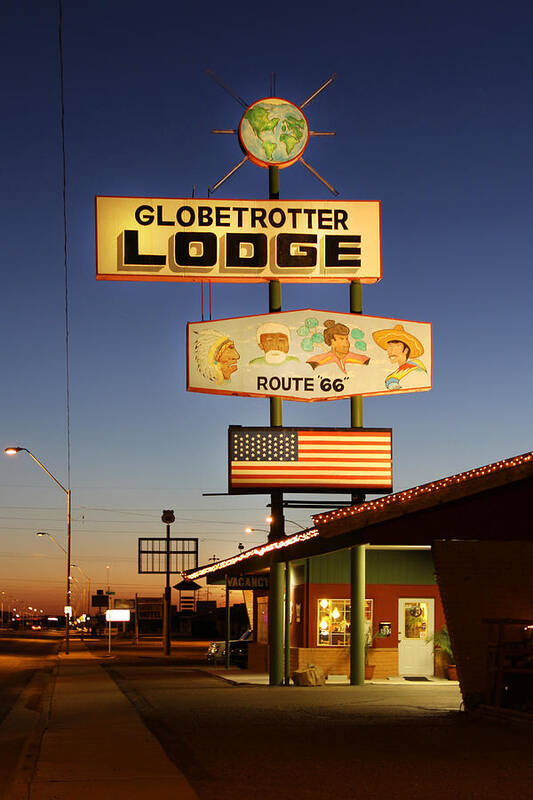 Globetrotter Lodge Poster featuring the photograph Globetrotter Lodge - Holbrook by Mike McGlothlen