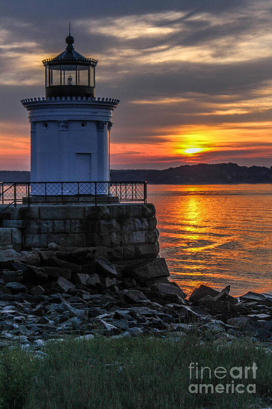 Maine Poster featuring the photograph Bug Light Sunrise by JoeFar Photos