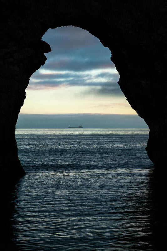 Durdle Poster featuring the photograph Through the archway #1 by Ian Middleton