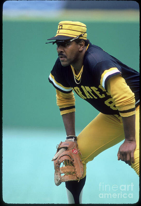 1980-1989 Poster featuring the photograph Willie Stargell by Rich Pilling
