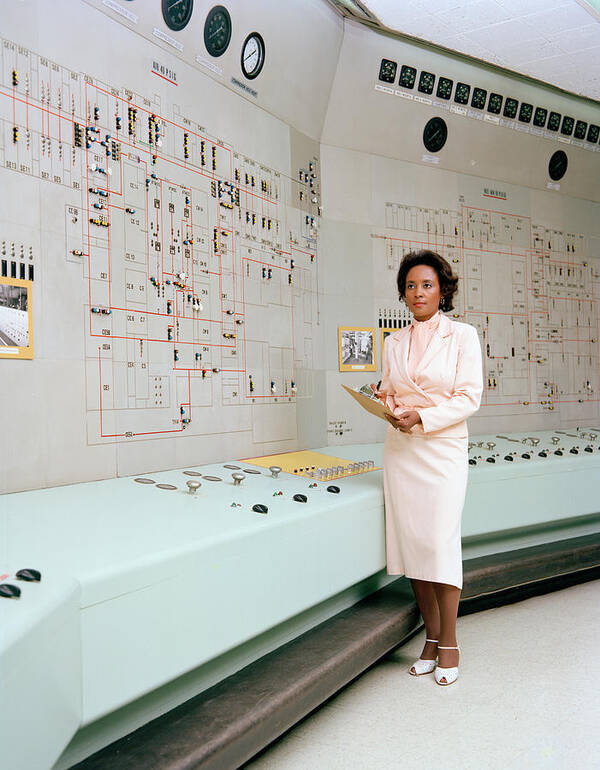 Portrait Poster featuring the photograph Annie Easley, Nasa Computer Scientist by Science Source