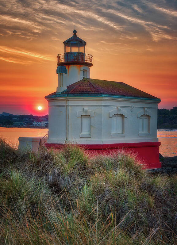 Oregon Poster featuring the photograph Hazy Sunrise at Coquille Lighthouse by Darren White