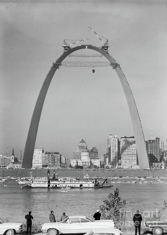 Civil Engineering Poster featuring the photograph View Of St. Louis Gateway by Bettmann