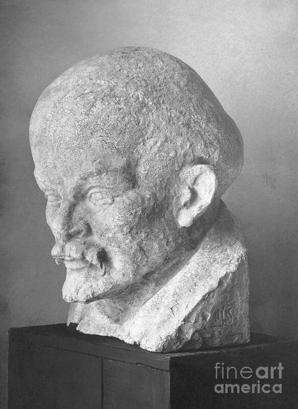 1931 Poster featuring the sculpture Vladimir Lenin Bust by Hildo Krop