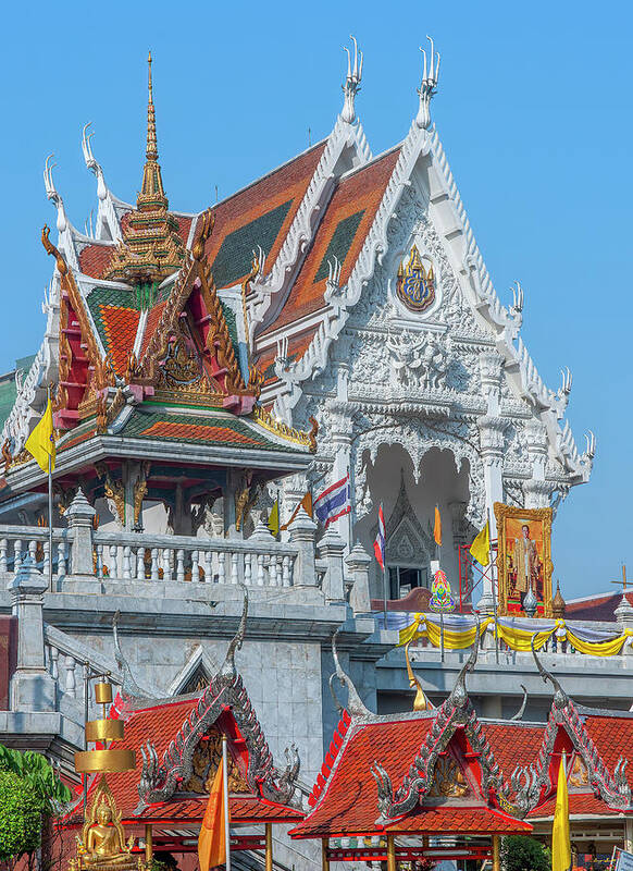 Scenic Poster featuring the photograph Wat Hua Lamphong Phra Wihan DTHB0943 by Gerry Gantt