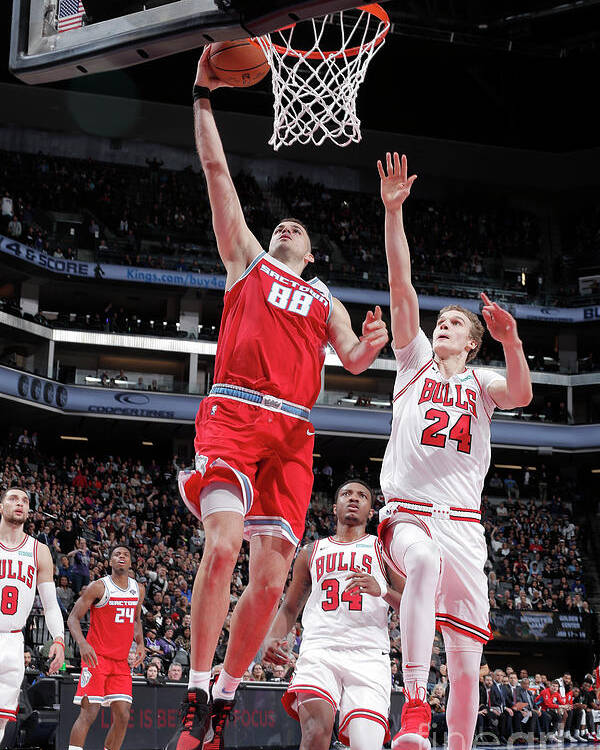 Chicago Bulls Poster featuring the photograph Chicago Bulls V Sacramento Kings by Rocky Widner