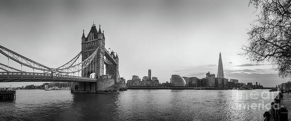 City Poster featuring the photograph Sunser over River Thames BW by Mariusz Talarek
