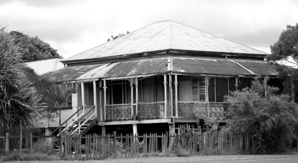 Australia Poster featuring the photograph Old Queenslander by Lee Stickels