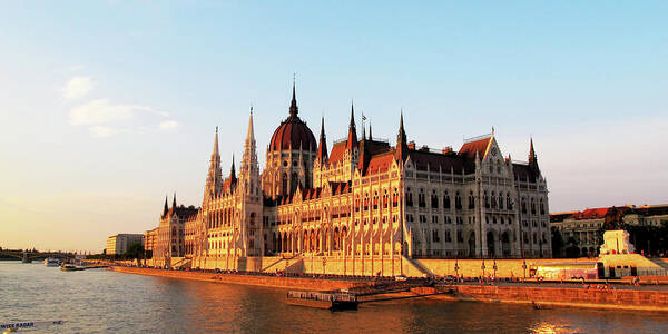 Government Building Poster featuring the photograph Budapest at Sunset by Loretta Luglio