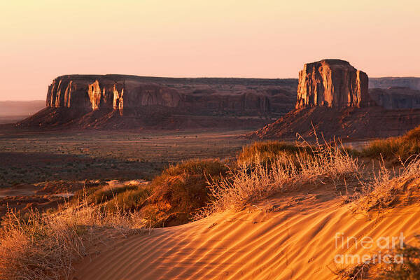 America Poster featuring the photograph Early morning in Monument Valley by Jane Rix