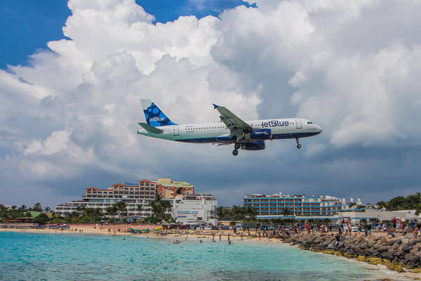 Etblue Poster featuring the photograph jetBlue in St. Maarten by David Gleeson