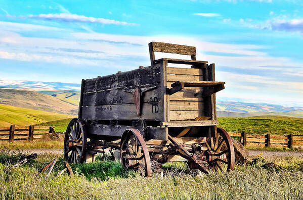 Covered Wagon Poster featuring the photograph Old Covered Wagon by Athena Mckinzie