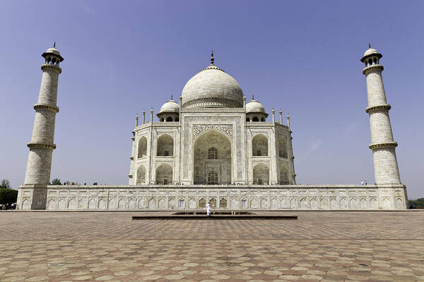  Taj Mahal Poster featuring the photograph The Taj Mahal. by Alan Gillam