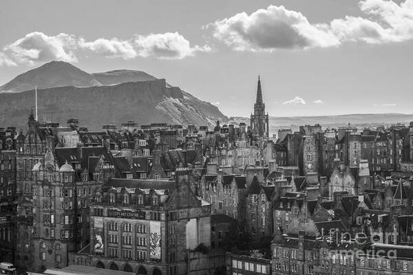 Edinburgh Poster featuring the photograph Edinburgh - Arthur's Seat by Amy Fearn