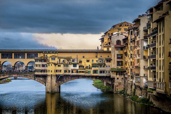 Arno Poster featuring the photograph Ponte Vecchio e Gabbiani by Sonny Marcyan
