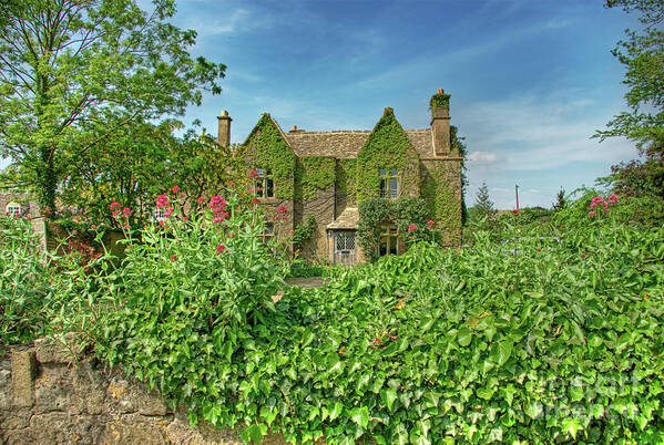 England Poster featuring the photograph Hunters Lodge by John Edwards