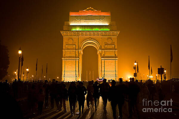 New Delhi Poster featuring the photograph India Gate On 26th Jan 2010 by Sushil Kumar