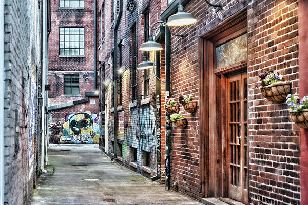 Old City Alley Poster featuring the photograph Knoxville Alleyway by Sharon Popek