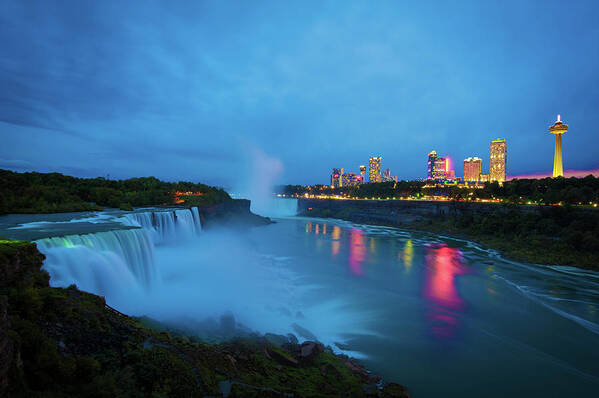 Scenics Poster featuring the photograph Niagara Falls After Sunset by Www.35mmnegative.com