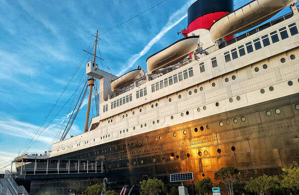 Queen Mary Poster featuring the photograph Queen Mary by David Zumsteg