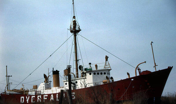 Overfalls Lightship Poster featuring the photograph Overfalls Lightship by Skip Willits