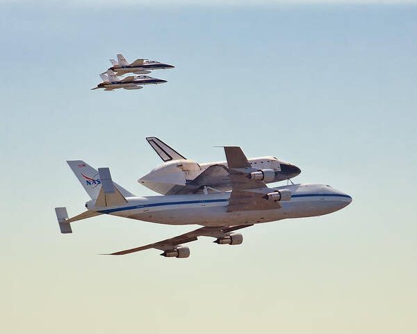Endeavour Poster featuring the photograph Endeavour Last Fly by Andrew J. Lee
