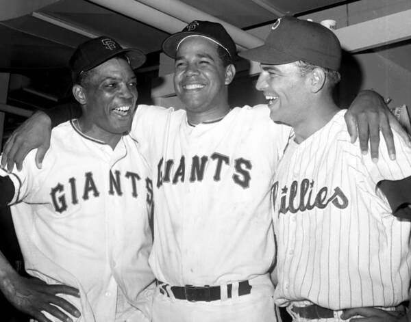 Horizontal Poster featuring the photograph Willie Mays, Juan Marichal, and Johnny Callison by New York Daily News Archive