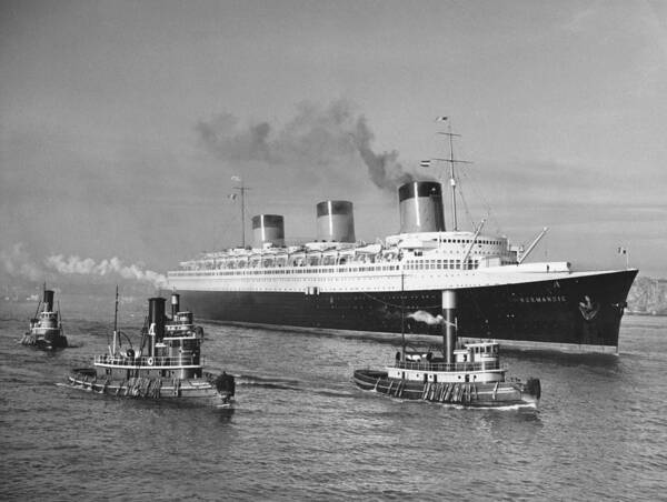 1035-982 Poster featuring the photograph Normandie In NYC Harbor by Underwood Archives