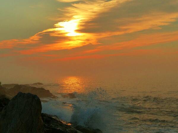 Sunrise Seascape! Poster featuring the photograph Sunrise Splash by Elaine Franklin