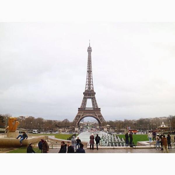 旅行 Poster featuring the photograph ' Tour Eiffel '

#paris #france by Aa Ya Na