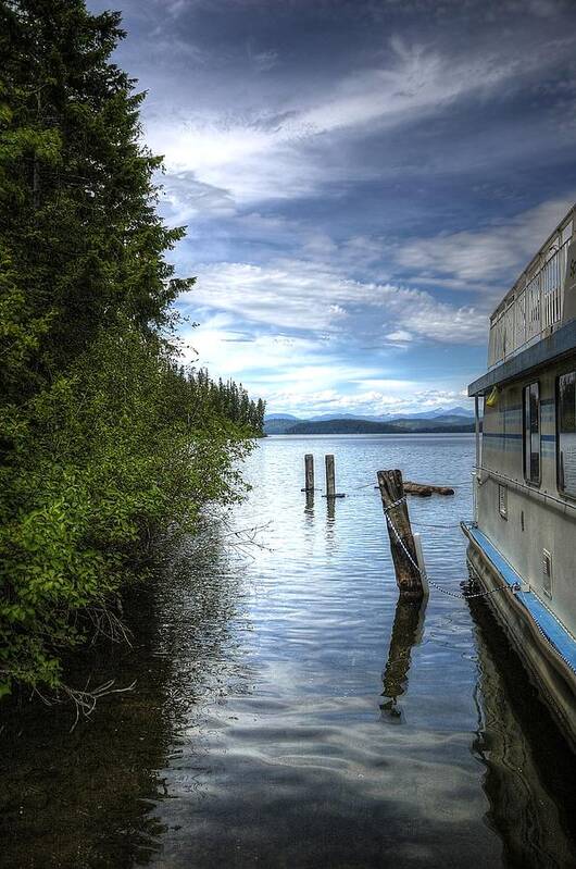 Houseboat Poster featuring the photograph Priest Lake Houseboat 7001 by Jerry Sodorff