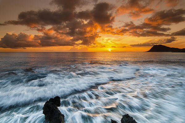 Hawaii Art Print featuring the photograph Hawaii Sunset #1 by Tin Lung Chao