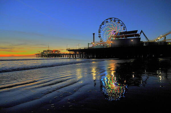 Santa Monica Pier Art Print featuring the photograph Ferris Wheel Sunset by Richard Omura