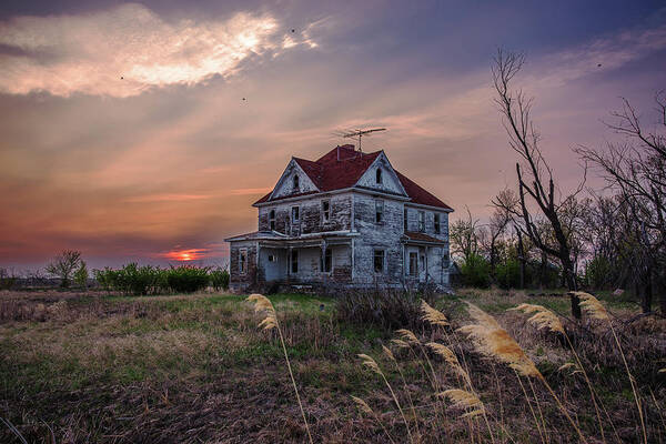 Abandoned Farm Homestead Bando Vacant Sunset Rural Decay Desolate Nd North Dakota Churches Ferry Art Print featuring the photograph Silent Sunset - Abandoned farm home near Churches Ferry ND by Peter Herman