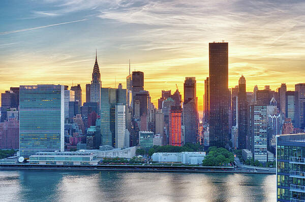 Leica M9 Art Print featuring the photograph Sunset, Manhattan by Eugene Nikiforov