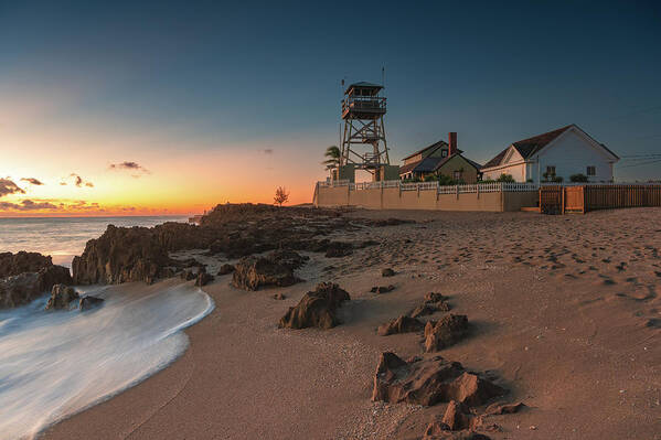 House Of Refuge Art Print featuring the photograph Winter sunrise at House of Refuge by Wayne King