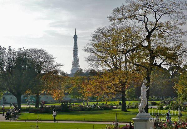 Eiffel Tower Art Print featuring the photograph Eye Full in Jardin de Tuileries by Amy Fearn