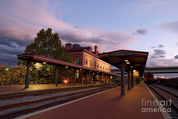 Train Station Art Print featuring the photograph Train Station by Jeannette Hunt